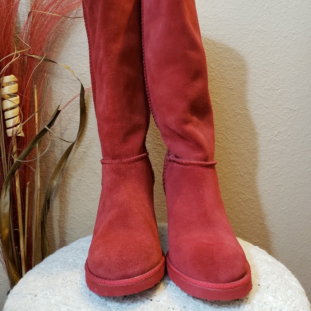 Vintage Tommy Hilfiger below knee boots